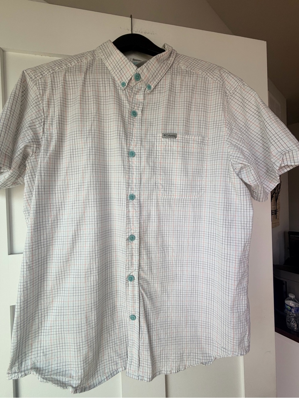 Columbia White Short-Sleeve Button-Down Shirt with Light Blue Accents